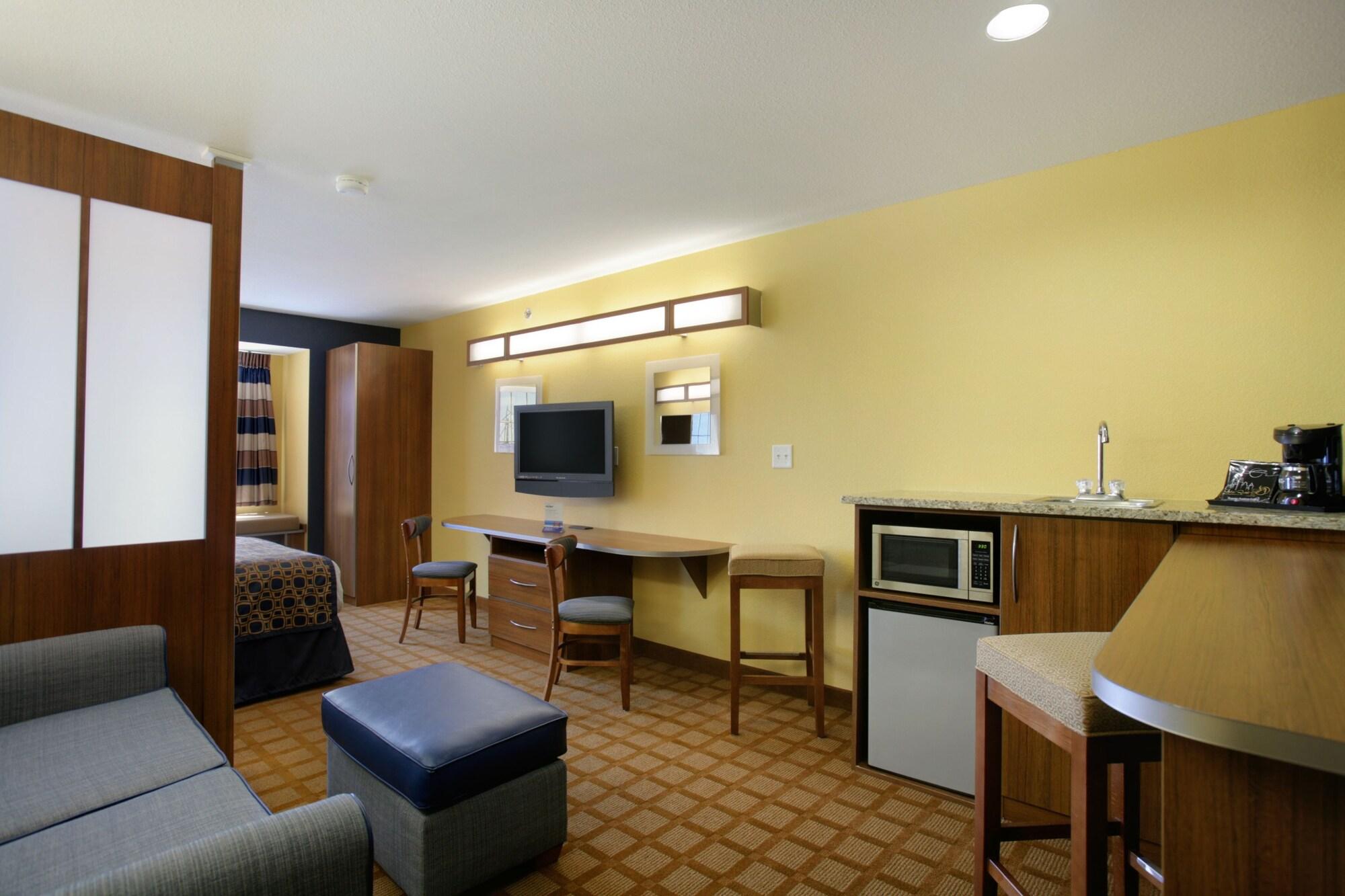 Microtel Inn & Suites - Kearney Ruang foto