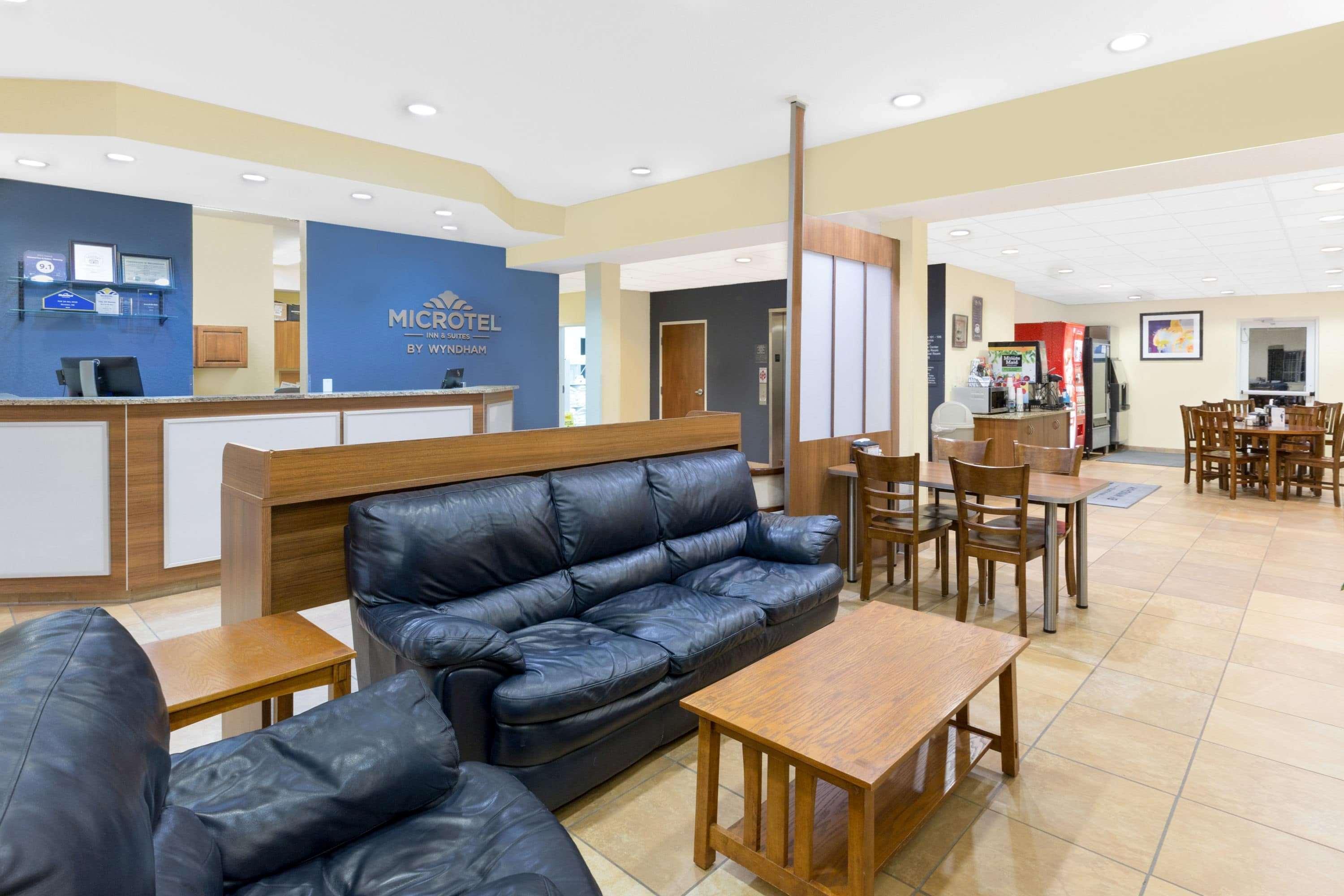 Microtel Inn & Suites - Kearney Bagian luar foto